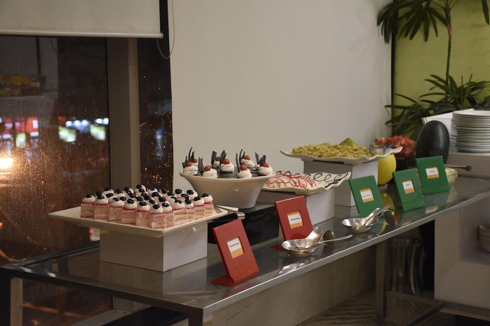 เลมอน ทรี พรีเมียร์ ปัตนา Hotel ปัฏนา ภายนอก รูปภาพ