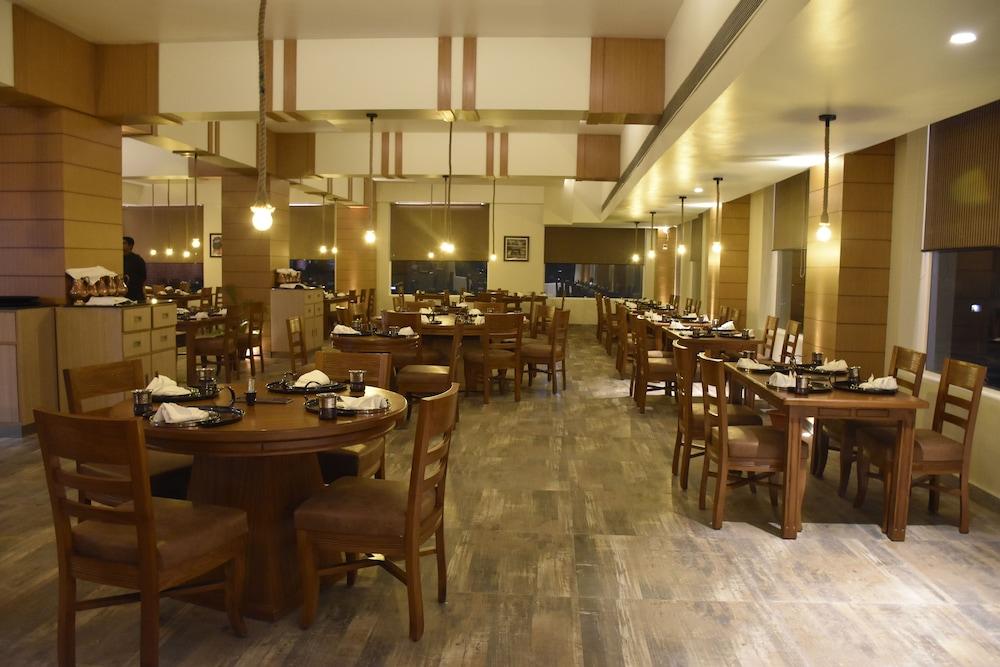 เลมอน ทรี พรีเมียร์ ปัตนา Hotel ปัฏนา ภายนอก รูปภาพ